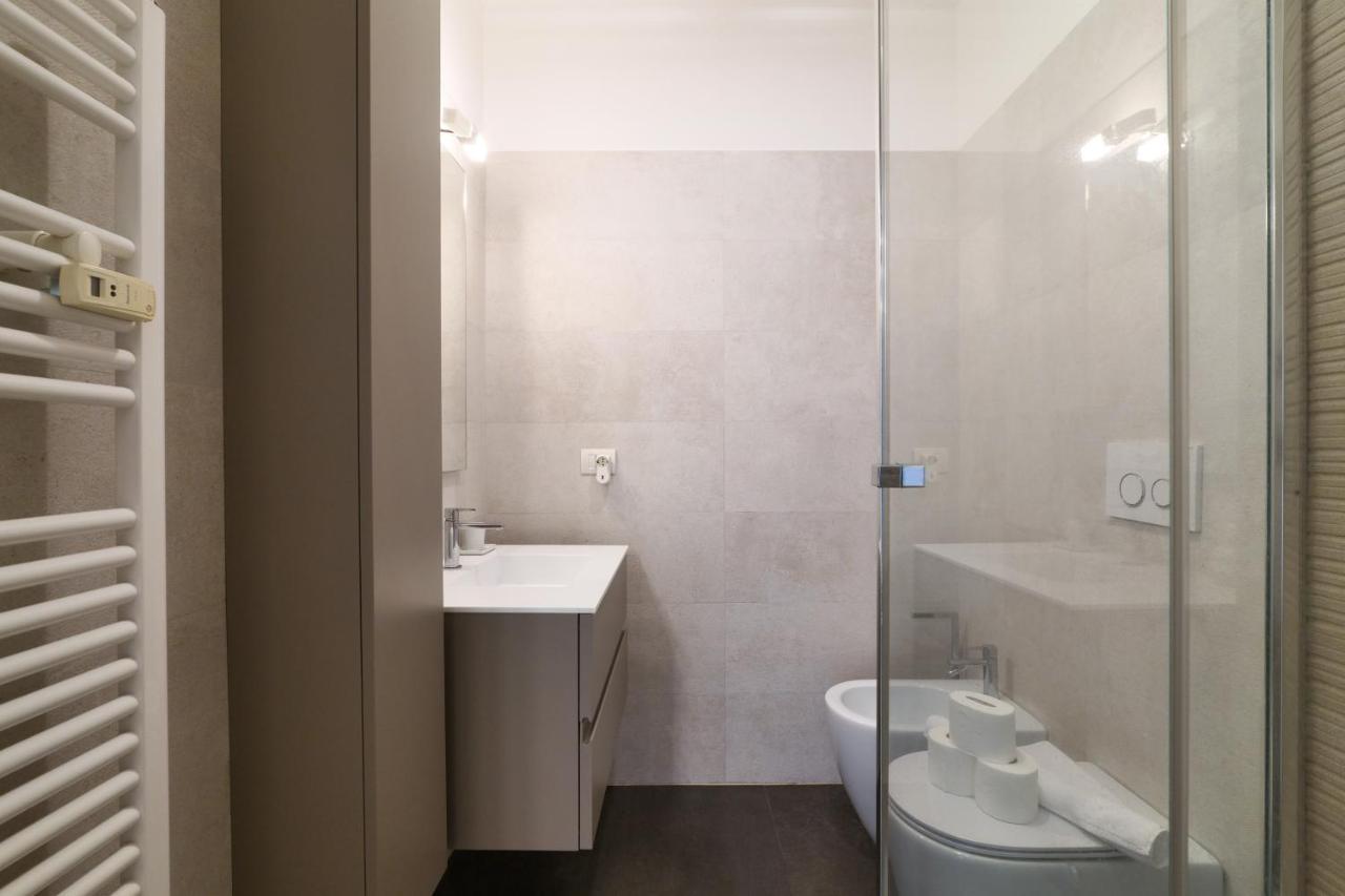 Apartamento Primopiano - Savona Milán Exterior foto